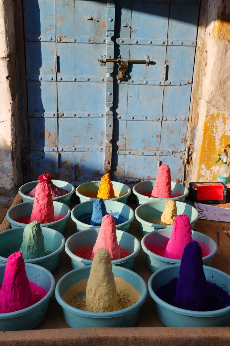 Pushkar färger till högtiden Holi